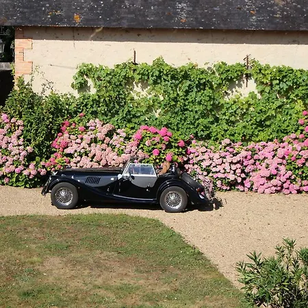 Manoir De Vaux Bed & Breakfast